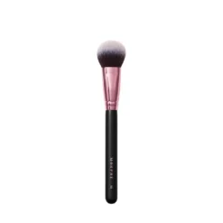 Making You BlushR46 Cream & Powder Blush Brush
