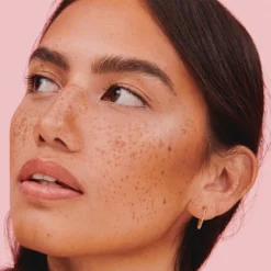 Benefit WANDERful World CollectionHoola Caramel -Baremin Beauty Winkel NI2LV1483774 4 global